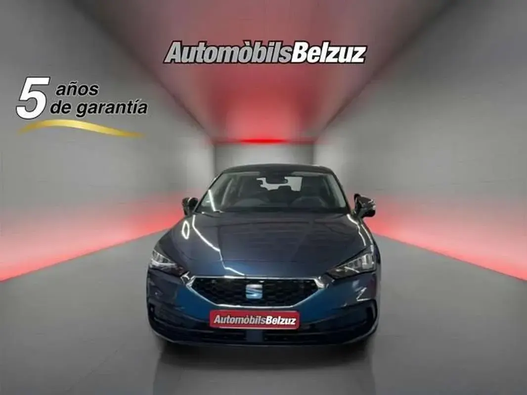 Usado Seat Leon ST Style 110 CV (80 kW) 2024 Gris Familiar