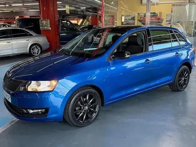 Usado Skoda Rapid Active 95 HP (69 kW) 2018 Azul Citadino