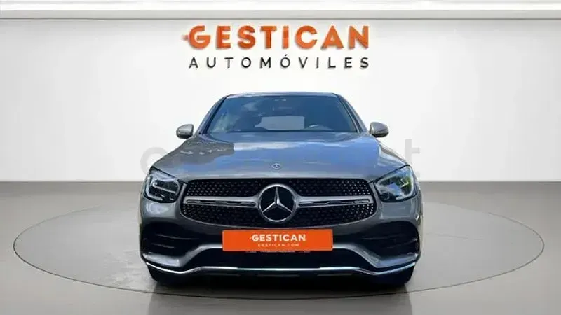Usado Mercedes GLC300e 306 CV (225 kW) 2022 Gris / plata Coupe