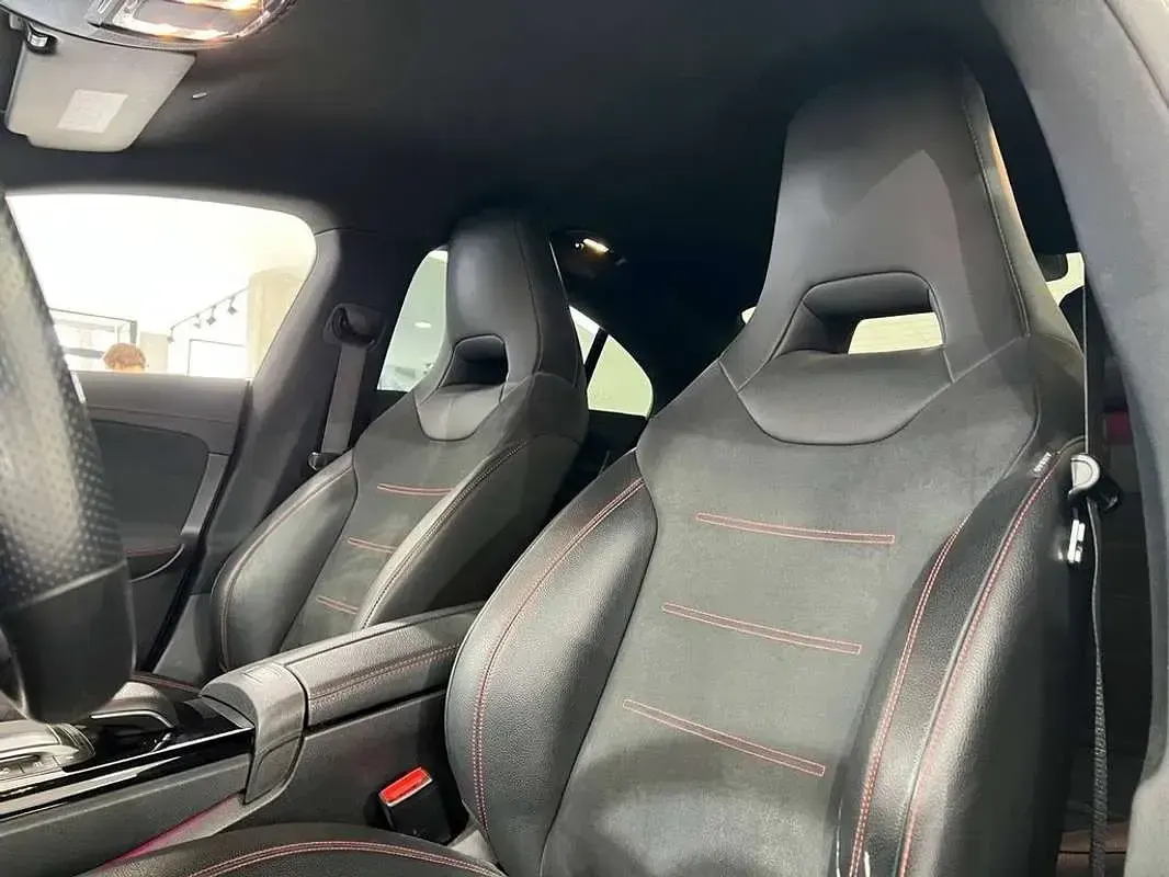 Usado Mercedes CLA200 150 CV (110 kW) 2020 Gris Coupe