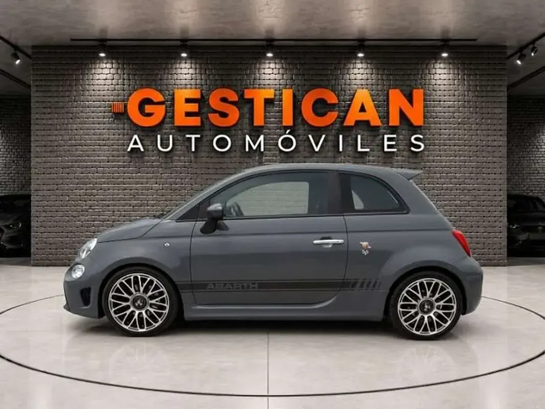 Usado Abarth 595 145 CV (106 kW) 2019 Gris Berlina