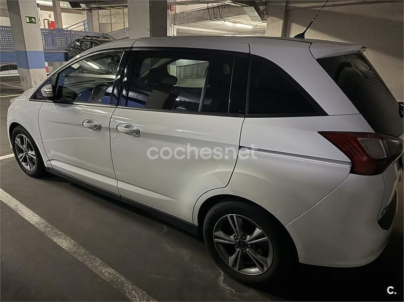 Usado Ford Grand C-Max 125 CV (91 kW) 2014 Blanco Monovolumen
