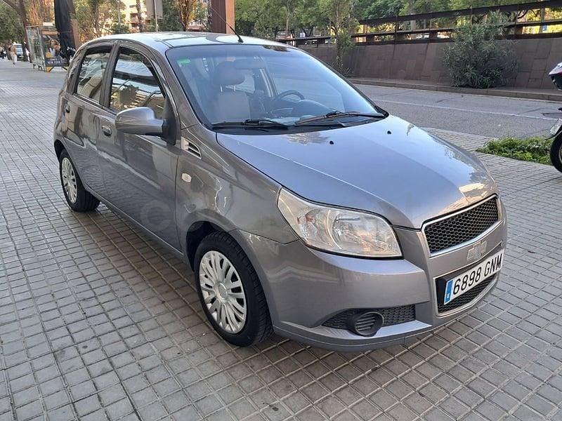 Usado Chevrolet Aveo LS 84 CV (61 kW) 2009 Gris / plata Berlina