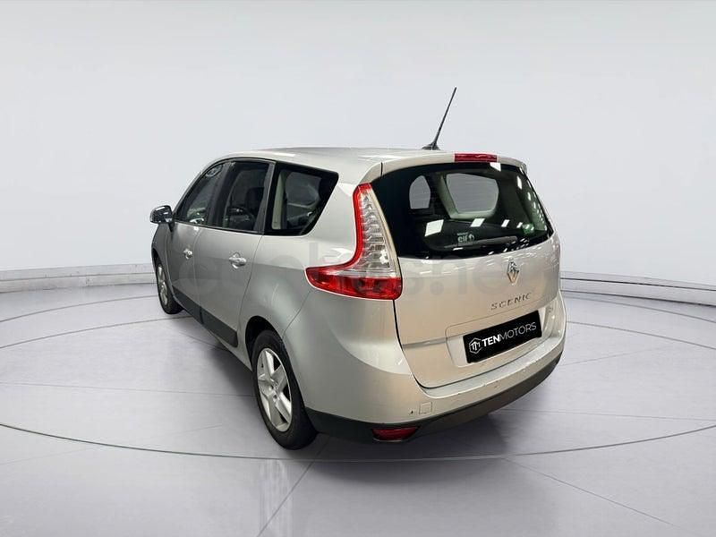 Usado Renault Scénic III LIMITED 110 CV (80 kW) 2015 Gris / plata Monovolumen