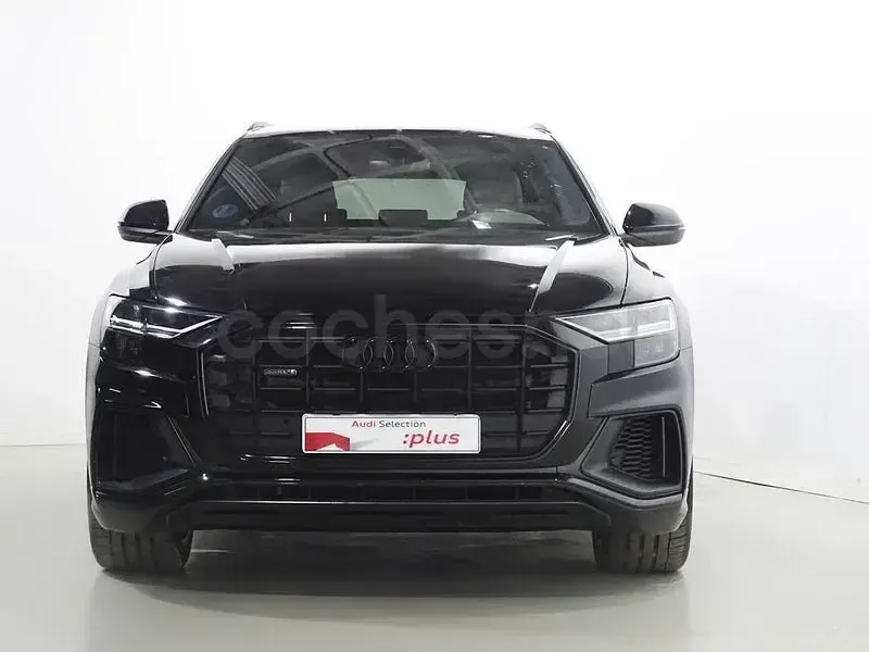 Usado Audi Q8 286 CV (210 kW) 2022 Negro SUV