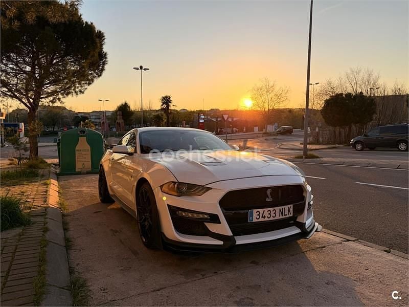 Usado Ford Mustang 314 CV (230 kW) 2018 Blanco Coupe