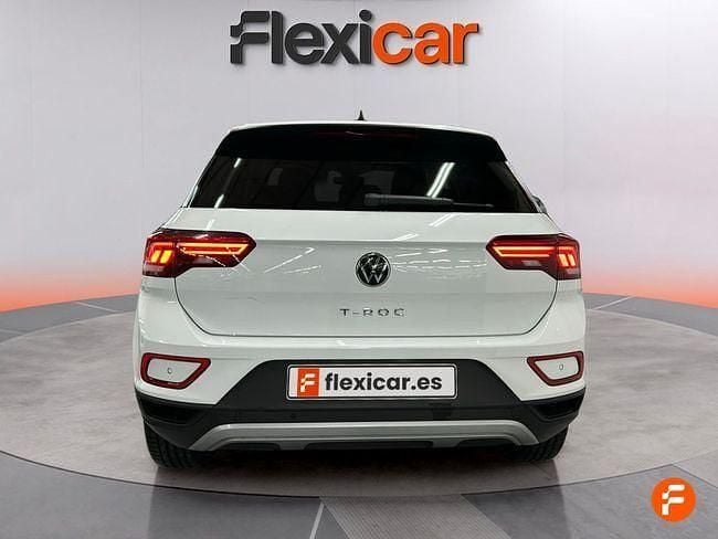 Usado VW T-Roc Life 110 CV (80 kW) 2024 Blanco SUV