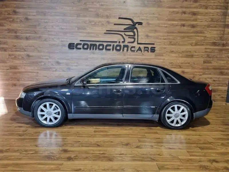 Usado Audi A4 130 CV (95 kW) 2004 Negro Berlina