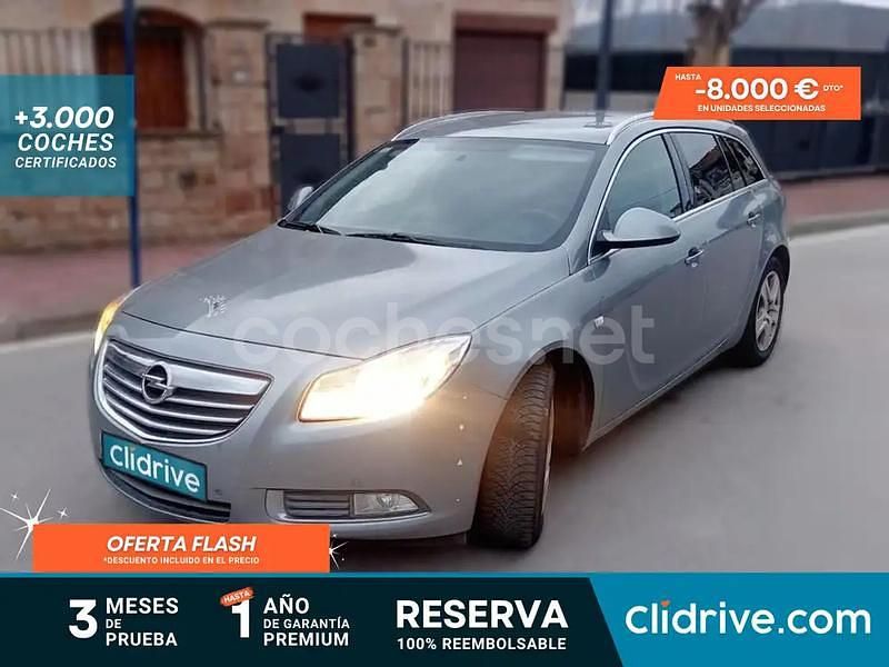 Gris / plata Usado 2013 Opel Insignia Selective Familiar | 4490 € (Buen precio) - Imagen 1/3