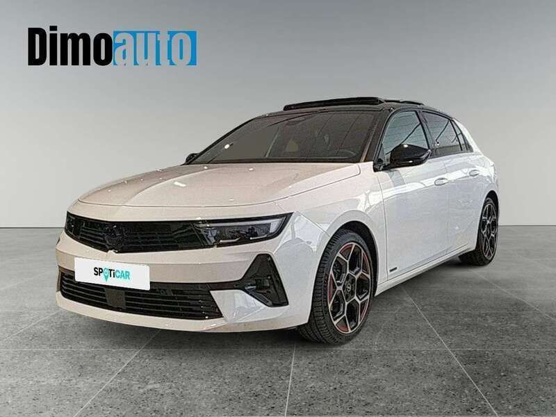 Blanco Usado 2024 Opel Astra S Utilitario | 26.175 € - Imagen 1/4