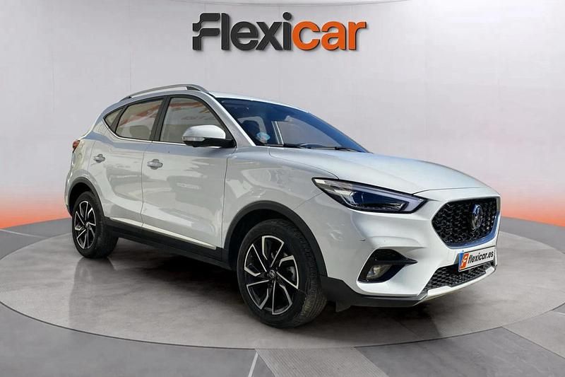 Usado MG ZS Luxury 106 CV (77 kW) 2024 Blanco SUV