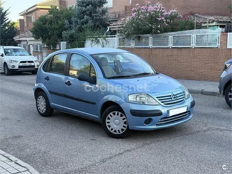 Usado Citroën C3 Exclusive 92 CV (67 kW) 2003 Azul Berlina