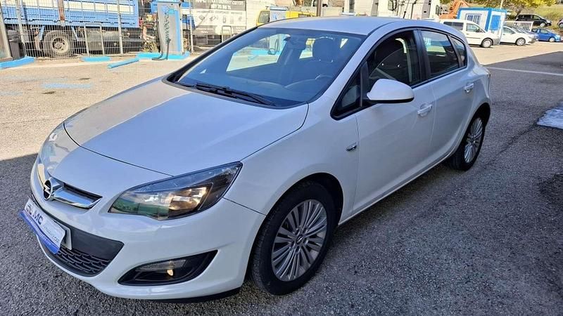 Blanco Usado 2016 Opel Astra Business Utilitario | 8500 € (Super precio) - Imagen 1/4