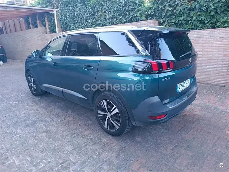 Usado Peugeot 5008 Allure 130 CV (95 kW) 2018 Azul SUV