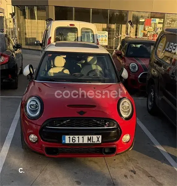 Usado Mini Cooper S 192 CV (141 kW) 2019 Rojo Utilitario