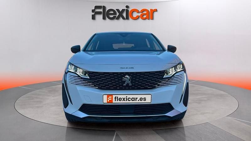 Usado Peugeot 3008 Allure 131 CV (96 kW) 2022 Blanco Monovolumen