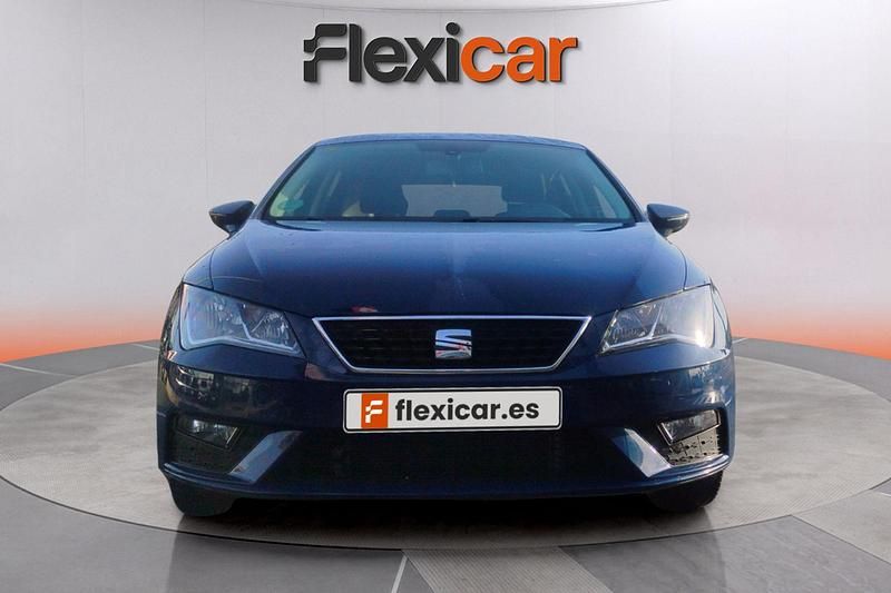 Usado Seat Leon Style 110 CV (80 kW) 2018 Azul Berlina