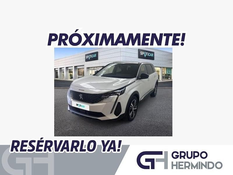Usado Peugeot 5008 Allure 130 CV (95 kW) 2021 Blanco SUV