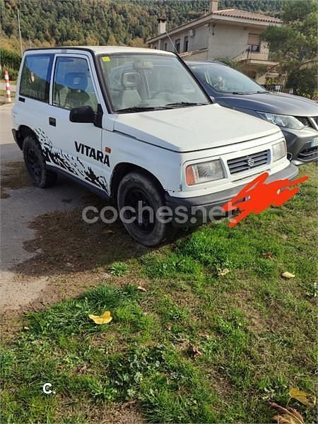 Usado Suzuki Vitara 90 CV (66 kW) 2004 Blanco SUV