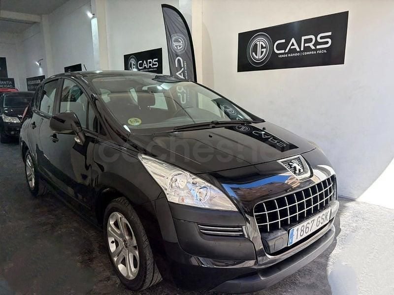 Usado Peugeot 3008 110 CV (80 kW) 2010 Negro Familiar