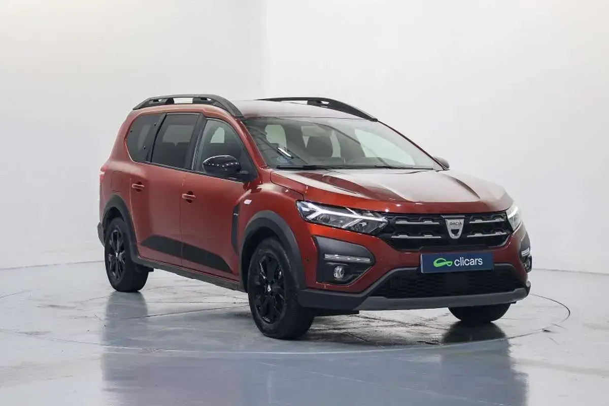 Usado Dacia Jogger Extreme 101 HP (74 kW) 2022 Laranja Monovolume
