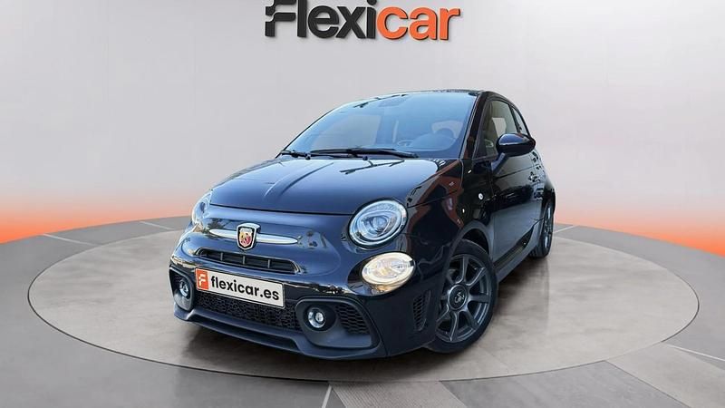 Usado Abarth 595 Turismo 167 CV (122 kW) 2022 Negro Utilitario