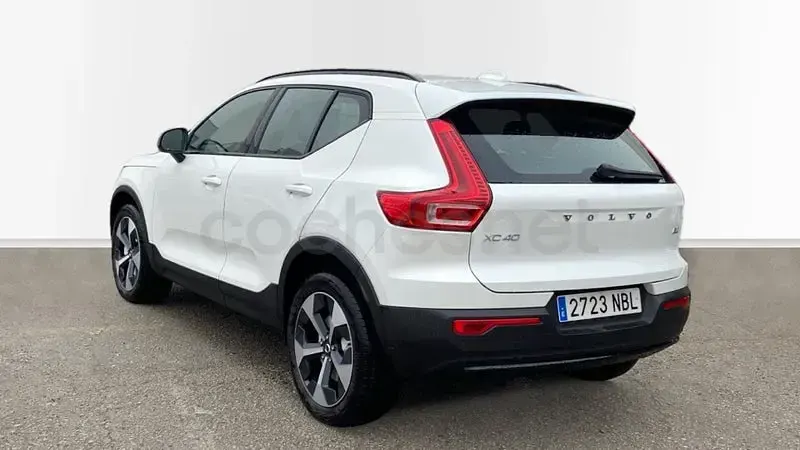Nuevo Volvo XC40 Plus 163 CV (119 kW) 2025 Blanco SUV