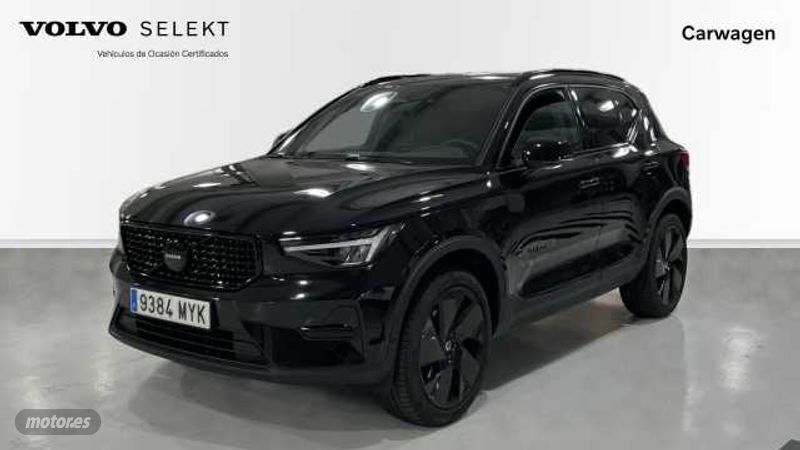 Negro Nuevo 2025 Volvo XC40 SUV | 46.500 € - Imagen 1/4