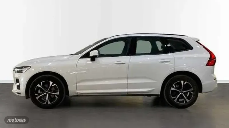 Usado Volvo XC60 Core 2025 Oro SUV