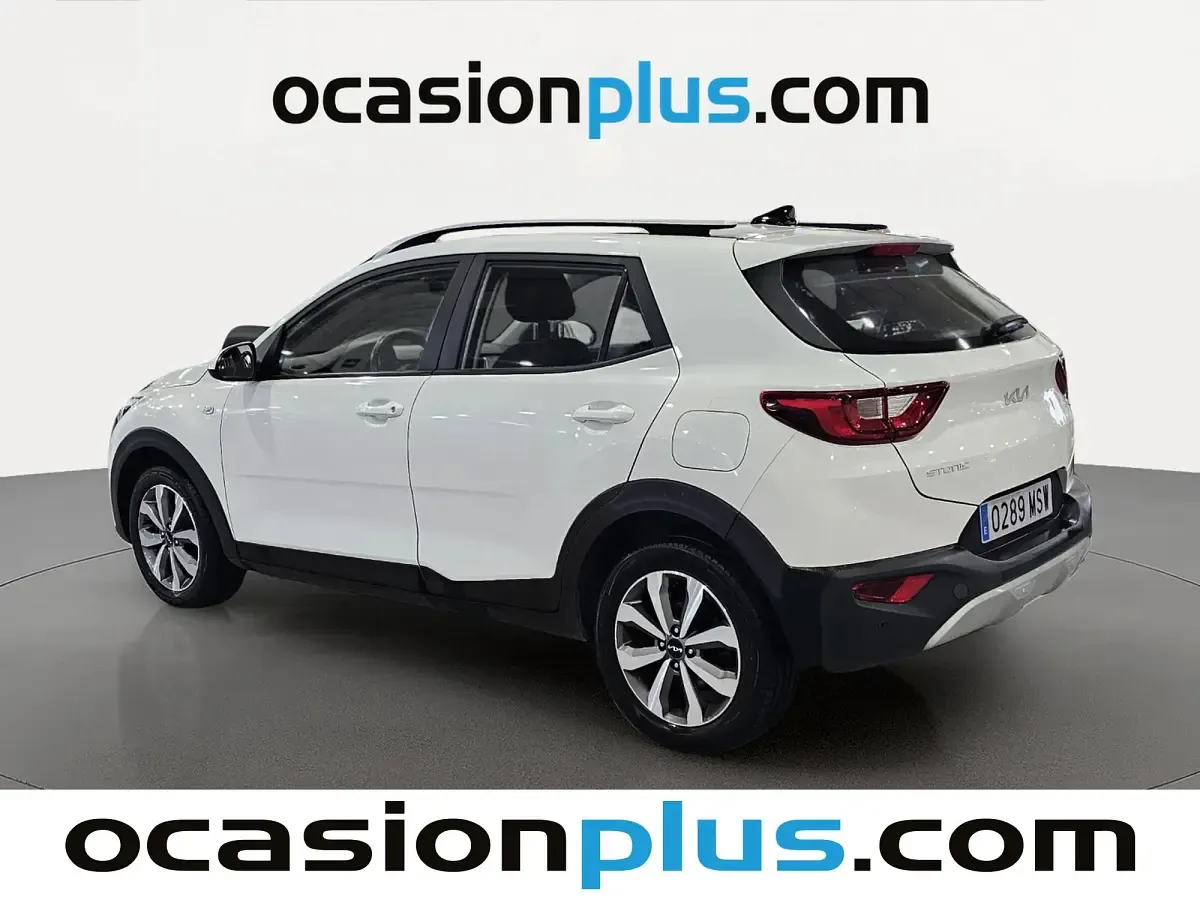 Usado Kia Stonic 101 CV (74 kW) 2024 Blanco SUV