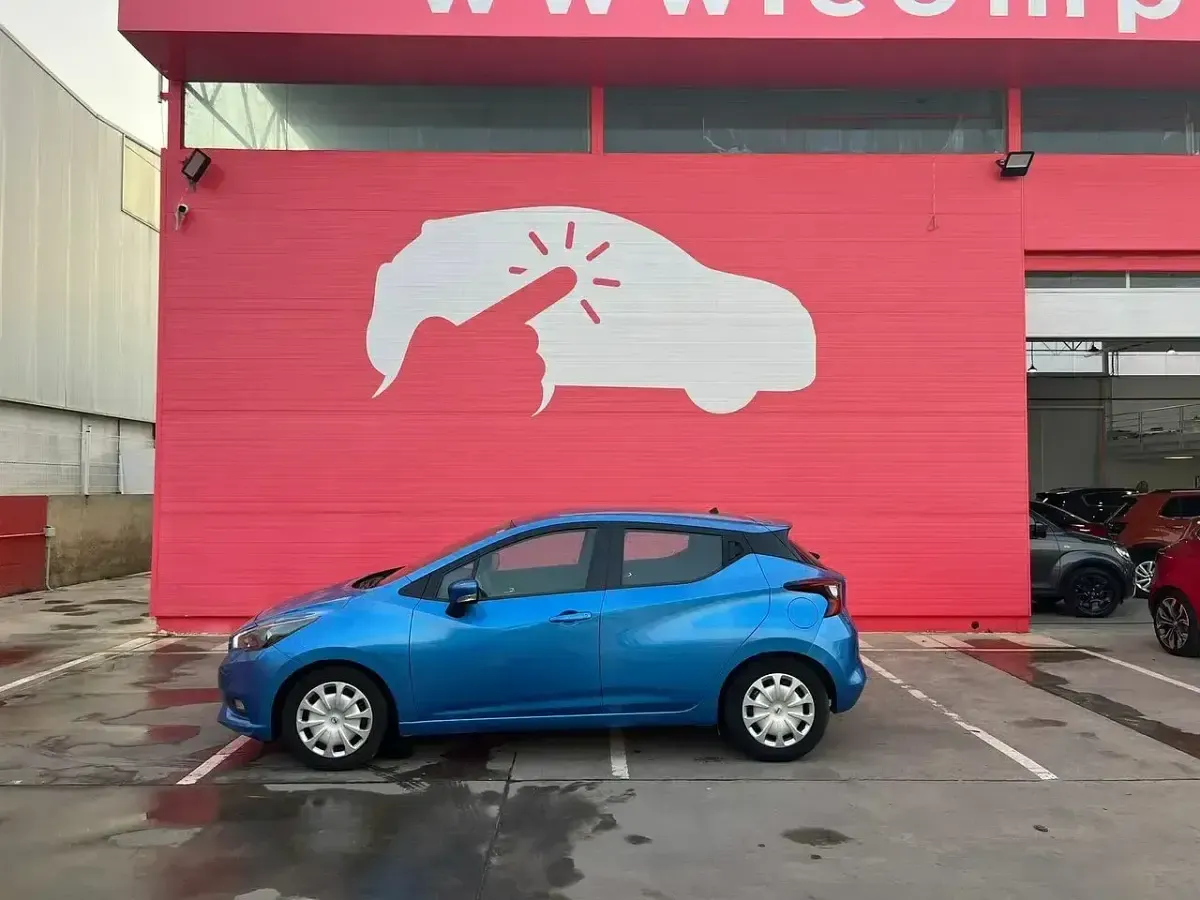 Usado Nissan Micra Acenta 92 CV (67 kW) 2022 Azul Utilitario
