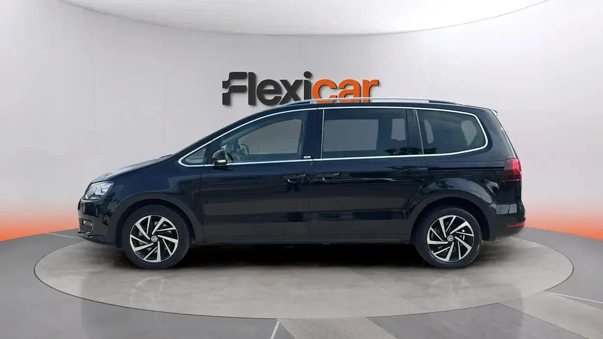 Usado VW Sharan Advance 150 CV (110 kW) 2019 Negro Monovolumen