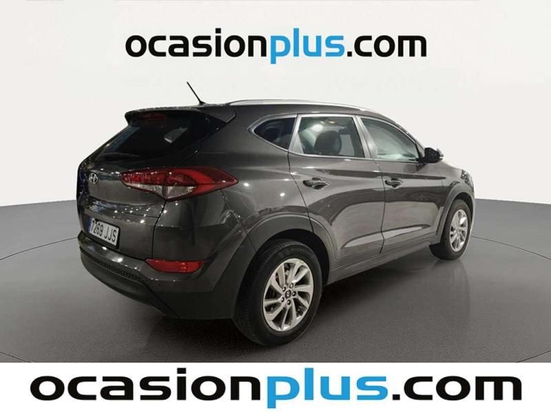 Usado Hyundai Tucson 114 CV (83 kW) 2015 Gris SUV