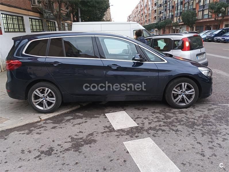 Usado BMW 218 150 HP (110 kW) 2016 Azul Carrinha