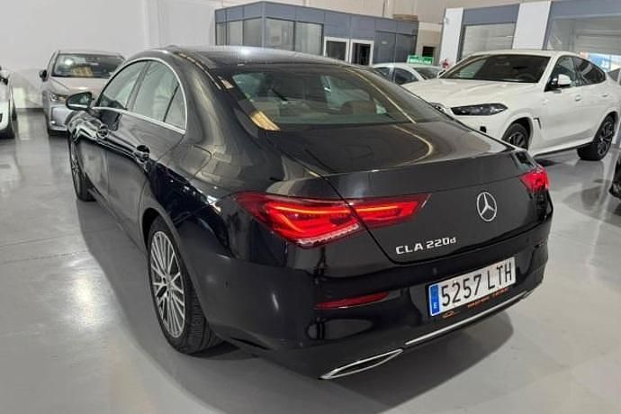 Usado Mercedes CLA220 Advantage 130 CV (95 kW) 2021 Berlina