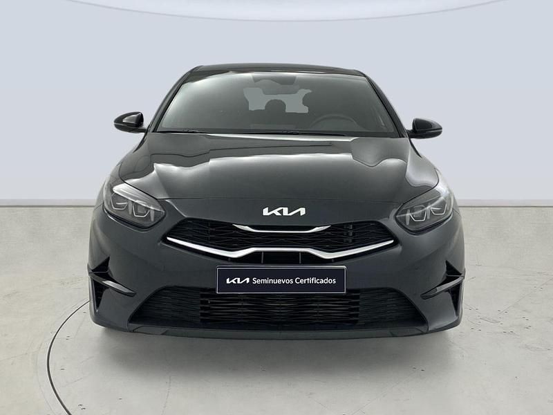 Usado Kia Ceed Style 100 CV (73 kW) 2024 Gris Utilitario