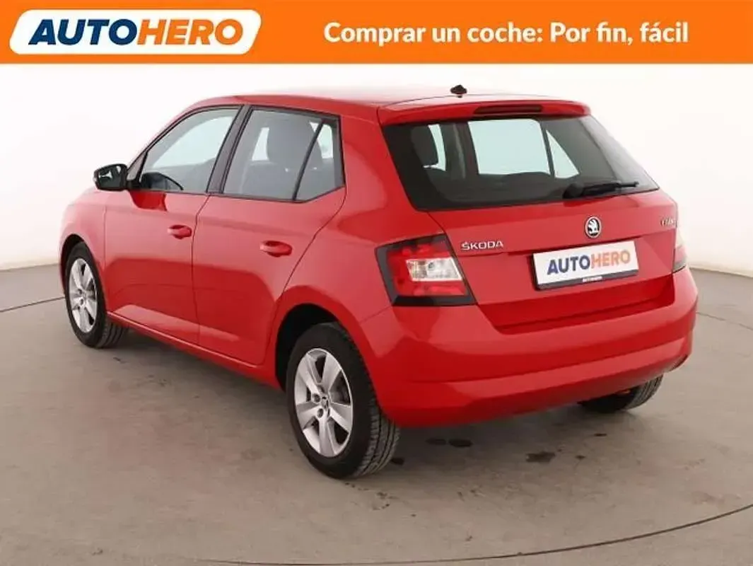 Usado Skoda Fabia Ambition 75 CV (55 kW) 2017 Rojo Utilitario