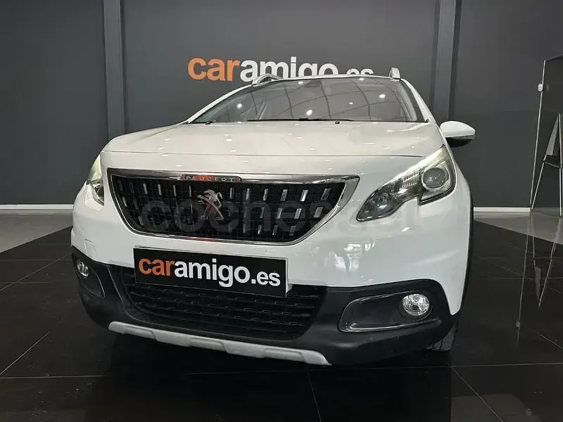 Usado Peugeot 2008 Allure 110 CV (80 kW) 2018 Blanco SUV