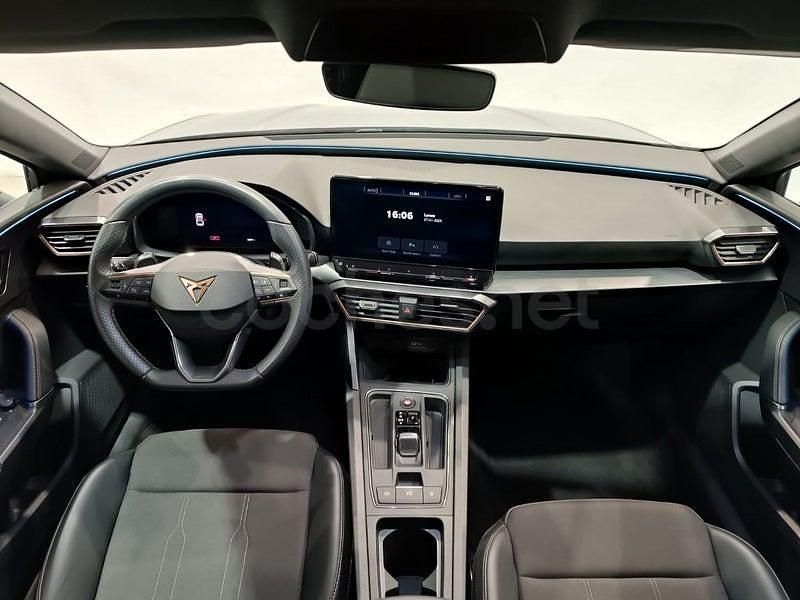 Usado Cupra Leon 150 CV (110 kW) 2024 Gris / plata Berlina