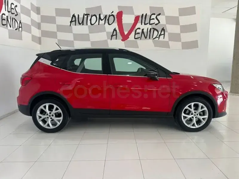 Usado Seat Arona FR 110 CV (80 kW) 2024 Rojo SUV