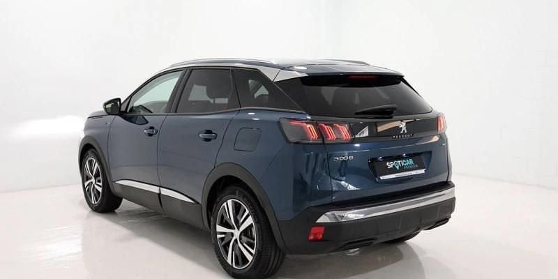 Usado Peugeot 3008 Allure 179 CV (131 kW) 2021 Azul SUV