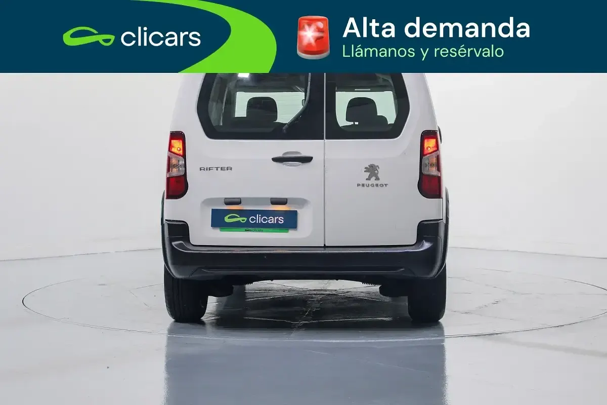 Usado Peugeot Rifter Access 100 CV (73 kW) 2019 Blanco Monovolumen