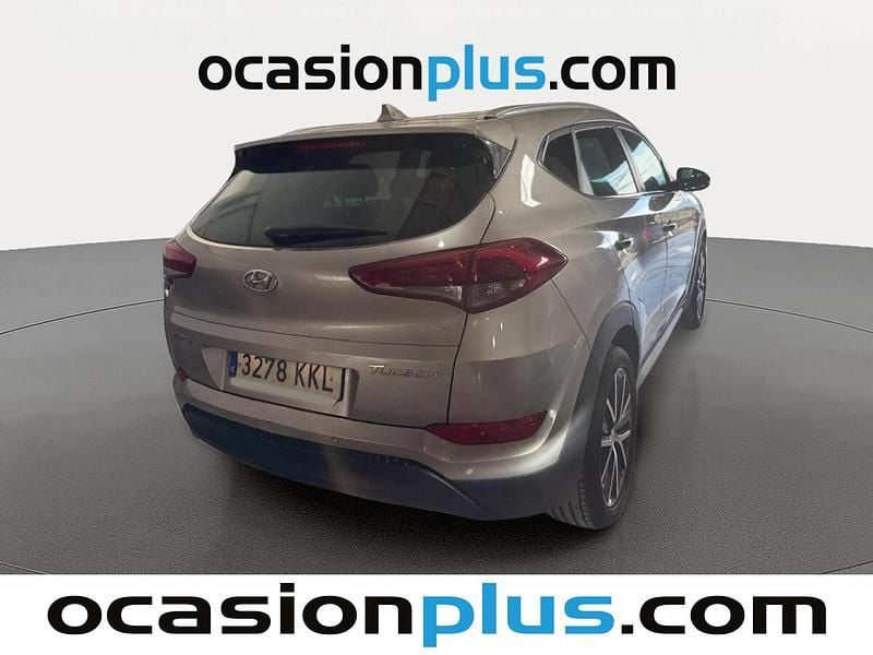 Usado Hyundai Tucson GO! 115 CV (84 kW) 2018 Beige SUV
