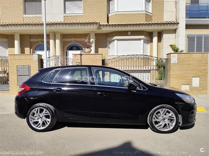Usado Citroën C4 112 CV (82 kW) 2012 Negro Berlina