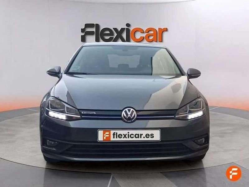 Usado VW Golf VIII Edition 131 HP (96 kW) 2020 Cinzento Citadino