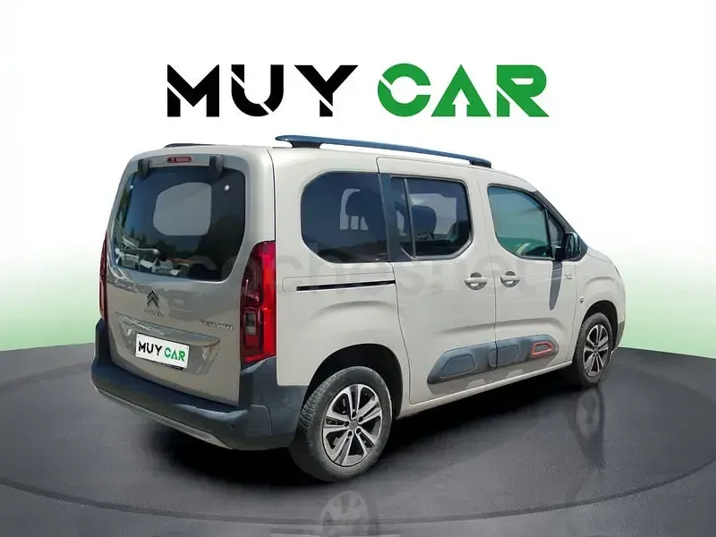 Usado Citroën Berlingo Shine 130 CV (95 kW) 2019 Beige Monovolumen