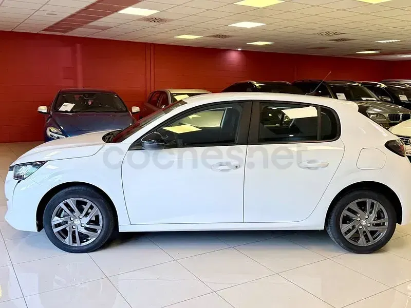 Usado Peugeot 208 Active 100 CV (73 kW) 2022 Blanco Utilitario