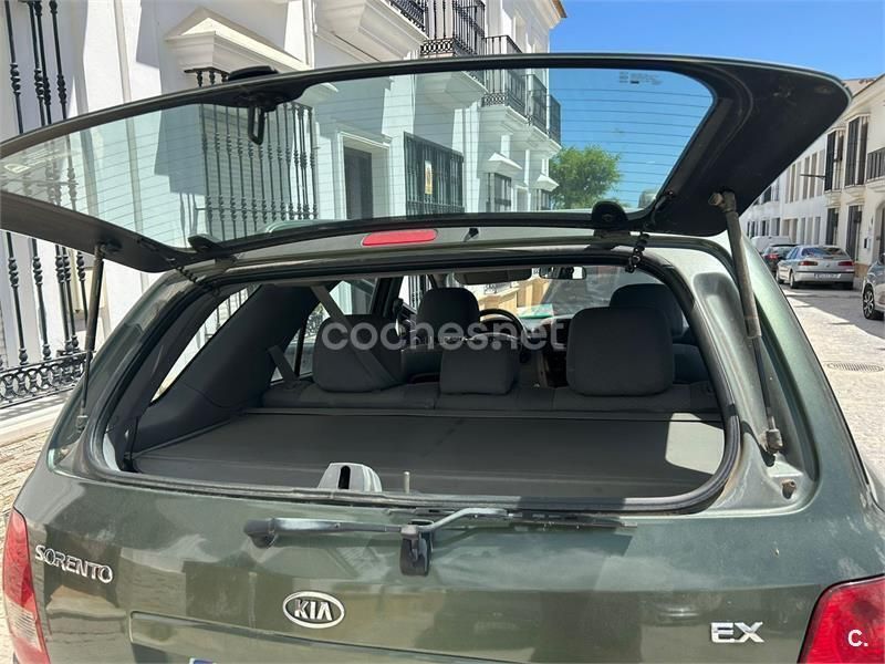 Verde Usado 2003 Kia Sorento EX SUV | 7000 € - Imagen 1/3