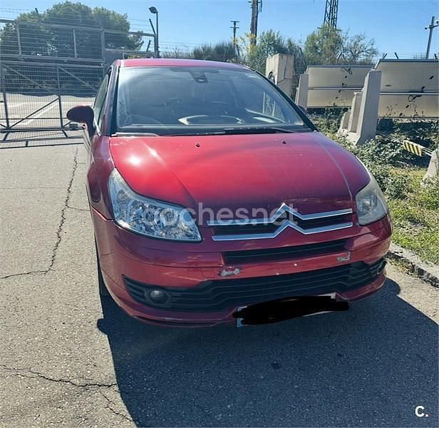 Usado Citroën C4 VTR Sport 110 CV (80 kW) 2005 Granate Berlina