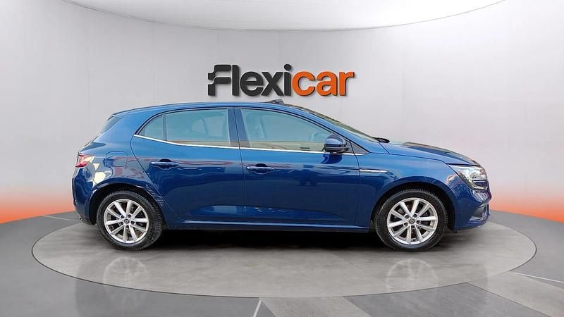 Usado Renault Mégane IV Intens 140 CV (102 kW) 2020 Azul Berlina